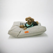 画像をギャラリービューアに読み込む, UNIVERSAL OVERALL CUSHION クッション
