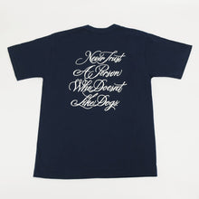 画像をギャラリービューアに読み込む, THE DOG × SHOGO SEKINE オリジナルTシャツ(ネイビー)
