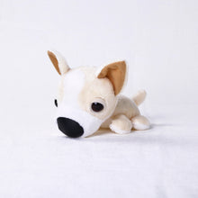Lea la imagen en la vista de la galería, El perro peluche mini (chihuahua) chihuahua
